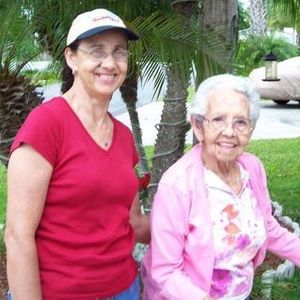 Meet your Posher, Juana